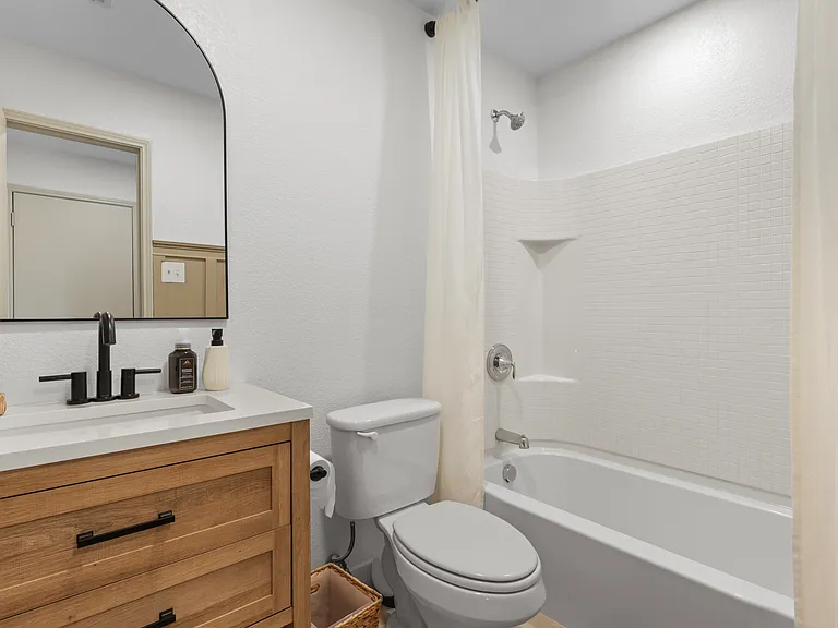 2031 Lake Trail Dr — Photo 22