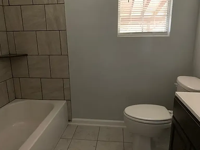 3009 Hillsboro Rd SW — Photo 7