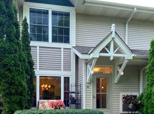 6200 S Walnut Ln #61, Cudahy, WI 53110