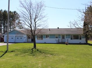 10319 Kk Rd, Rapid River, MI 49878