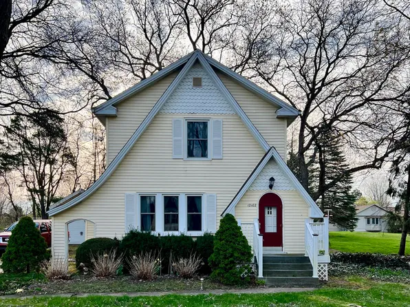 12102 Rupp Rd, Grand Ledge, MI 48837