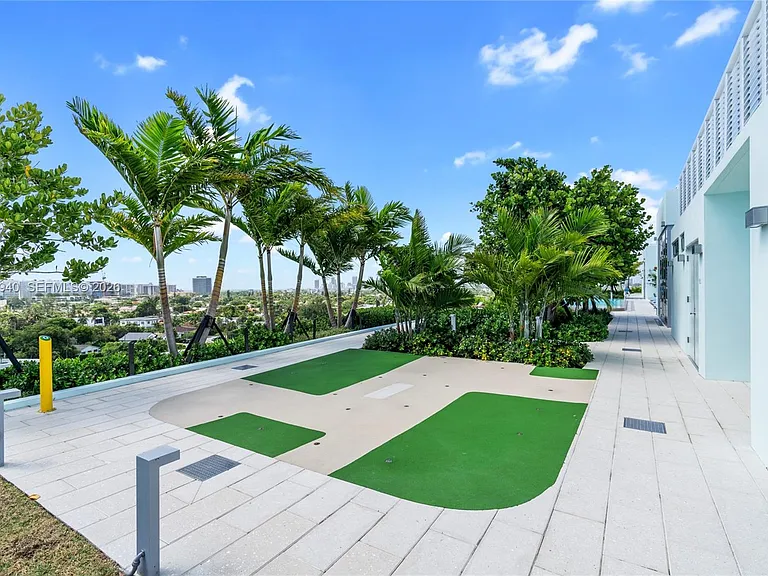 9221 E Bay Harbor Dr #408 — Photo 38