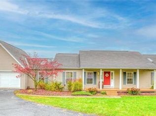 542 Bauer Rd, Bath, PA 18014