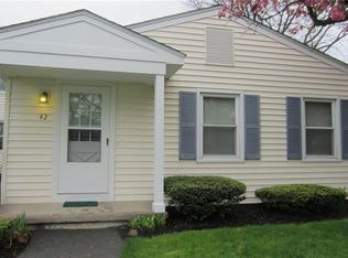 42 Swan Trl, Fairport, NY 14450