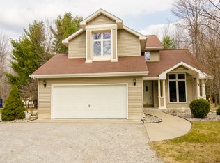 3705 E Monroe Rd, Midland, MI 48642