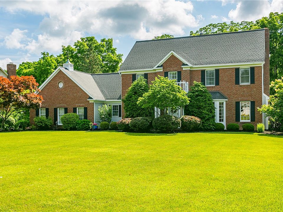 1st image of 5 Merryhill Ln
