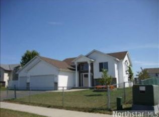 1722 Timberdoodle Dr, Saint Cloud, MN 56303