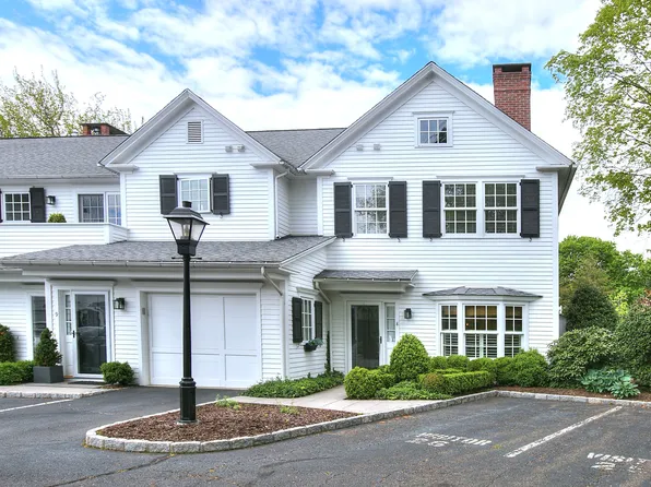 220 Riverside Avenue #8, Westport, CT 06880