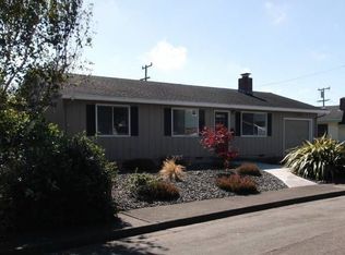 2065 11th St, Arcata, CA 95521