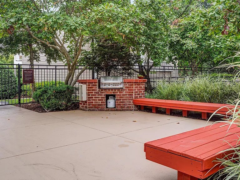 Outdoor grilling station