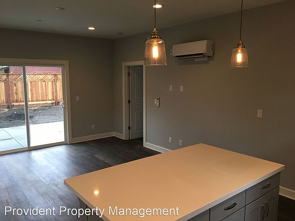 5th image of 1142 Warburton Ave