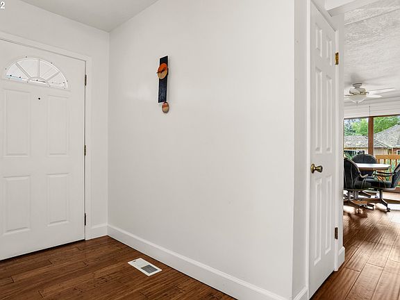 Entrance/Foyer>