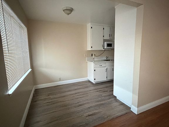 5th image of 15 Atherwood Ave #5