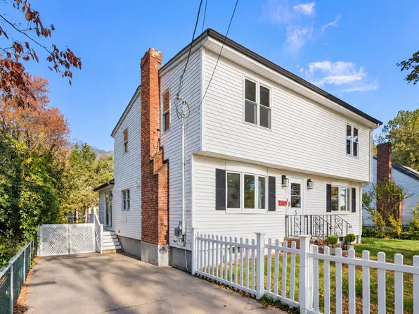5 Dow Rd, West Roxbury, MA 02132