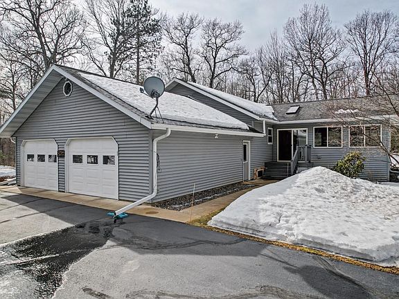 4th image of 669 Springview Dr