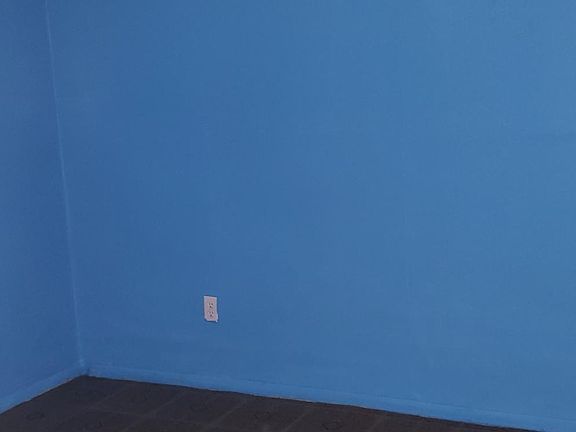 5th image of 959 E 79th St APT 1
