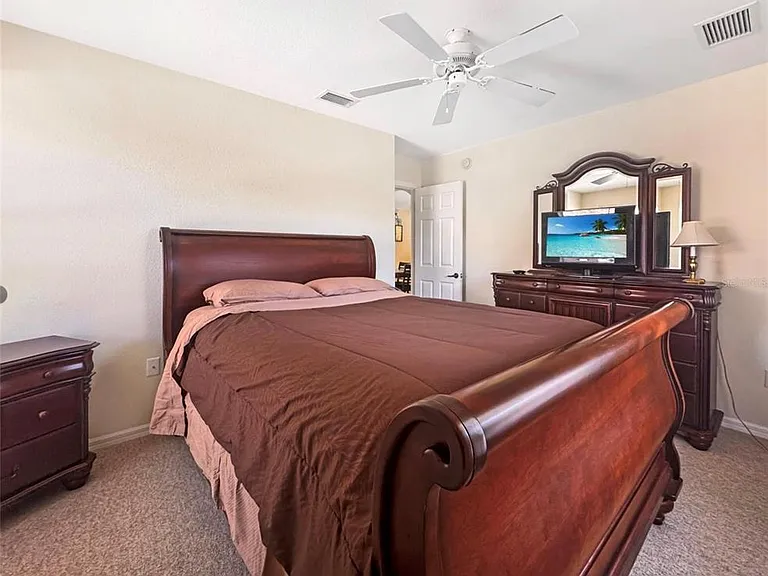 18353 Grace Ave — Photo 10