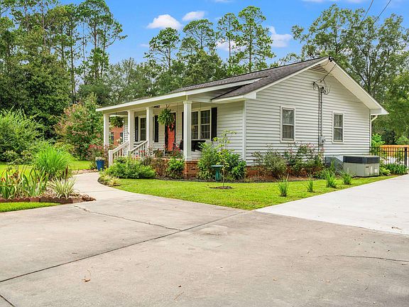 3rd image of 208 Bethea St