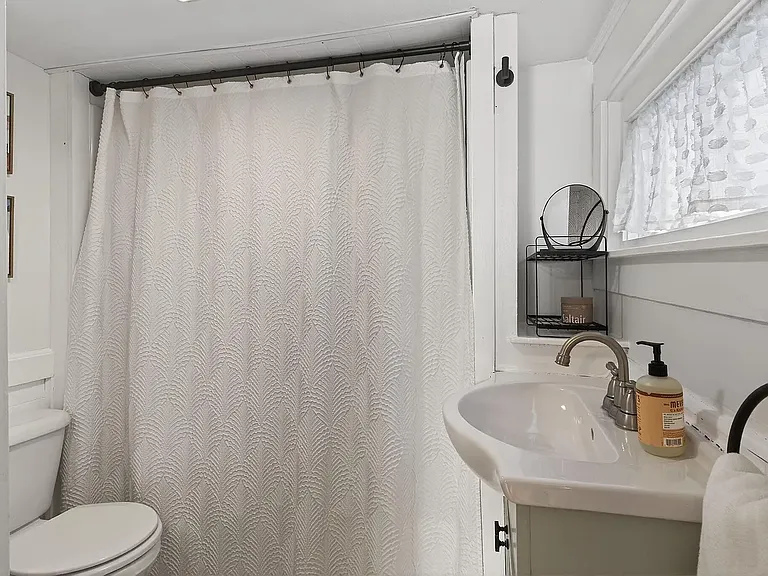 141 Washington Ave #1 — Photo 12