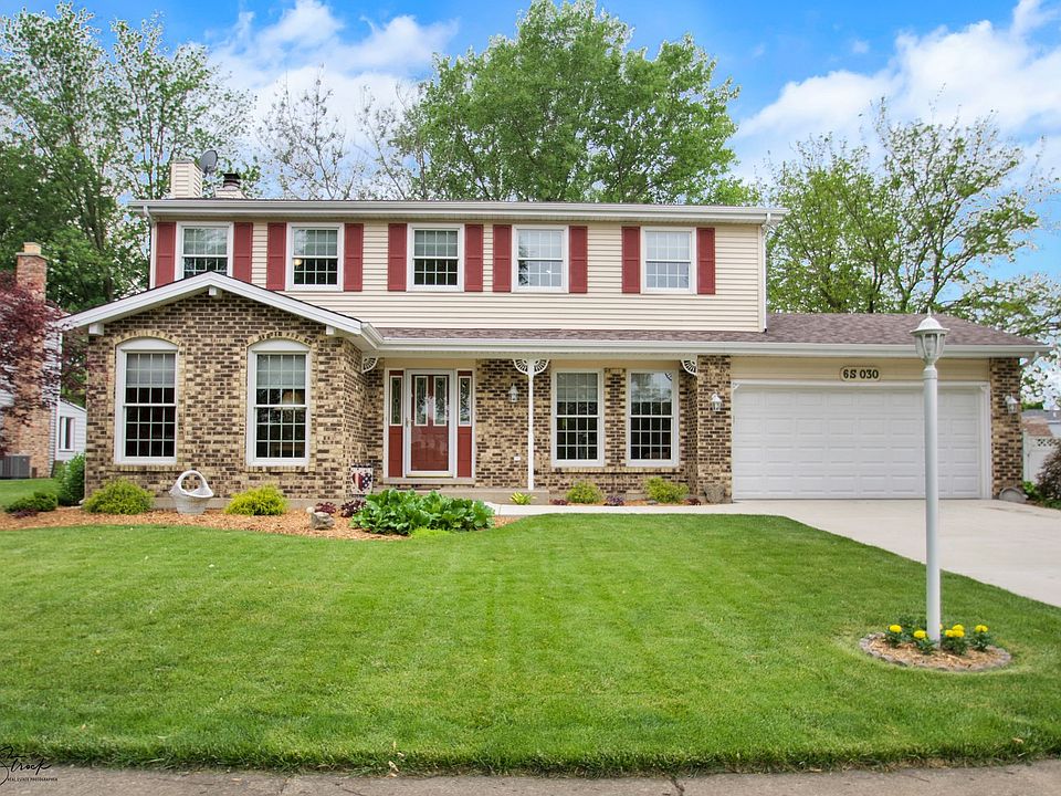 1st image of 6S030 Greenwood Ct
