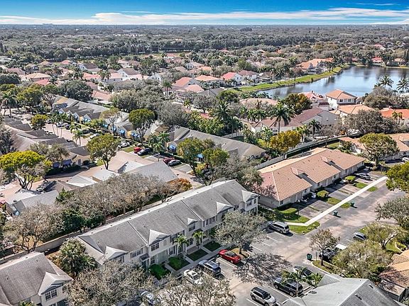 5th image of 3172 SW 50th Street