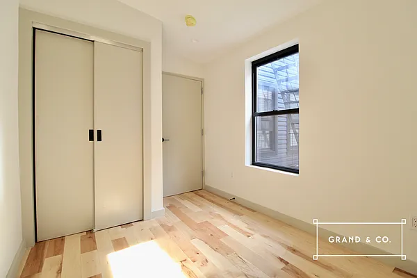 Rented by Grand & Co. | media 22