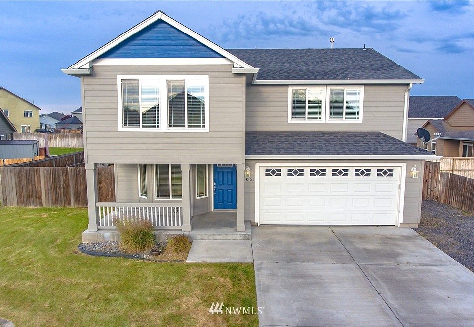 1st image of 3801 W Lakeport Lane