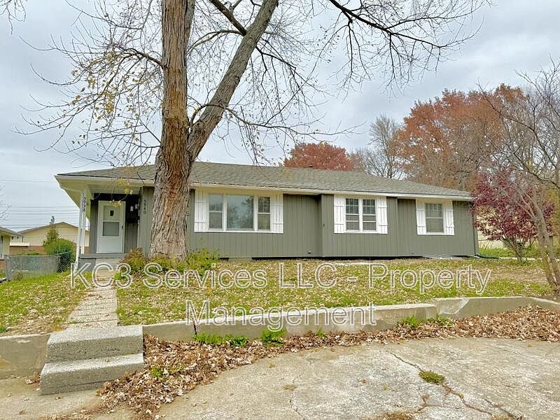 1st image of 5940 E 136th St