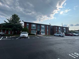 18 Hampton Rd #B8, New Brunswick, NJ 08901