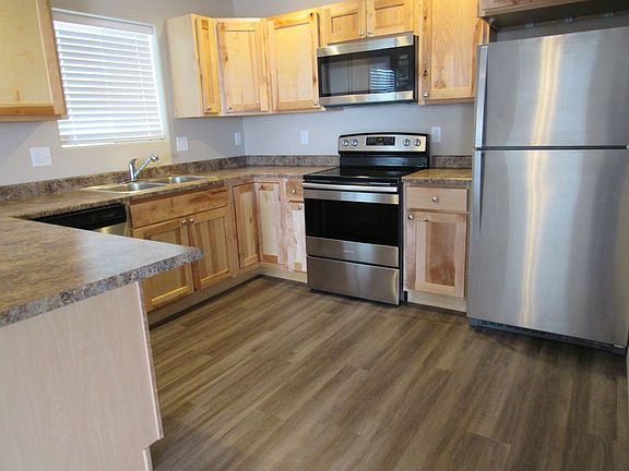 4th image of 1531 Aryn Ln #201