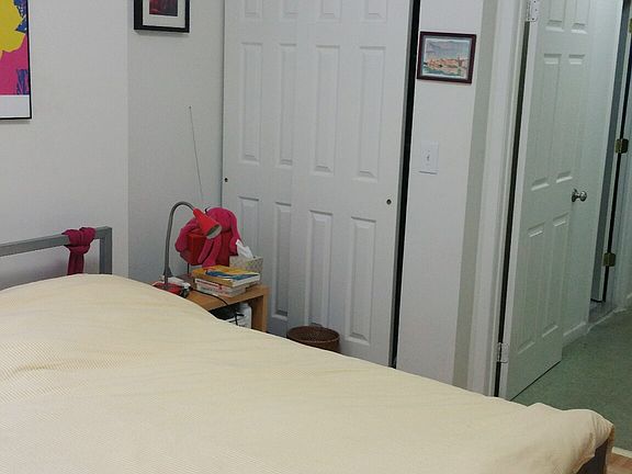 3rd image of 531 W 49th St APT 2E