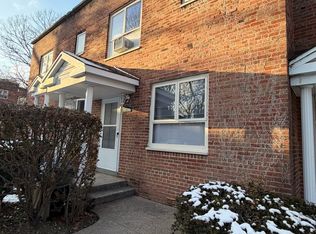 (Undisclosed Address), Fresh Meadows, NY 11365