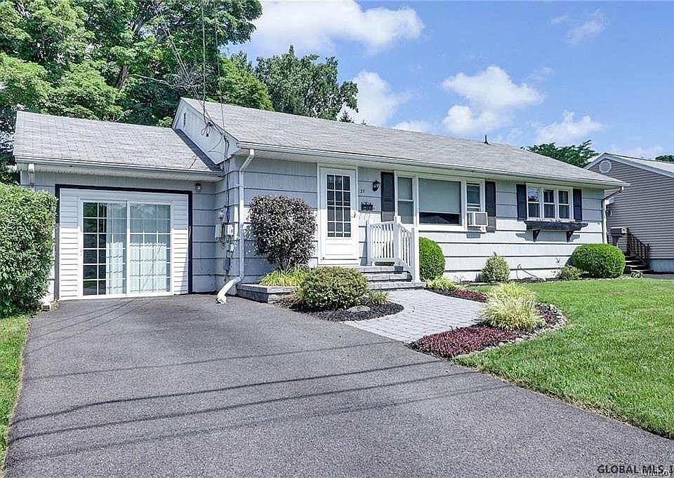 1st image of 37 Sherman Dr