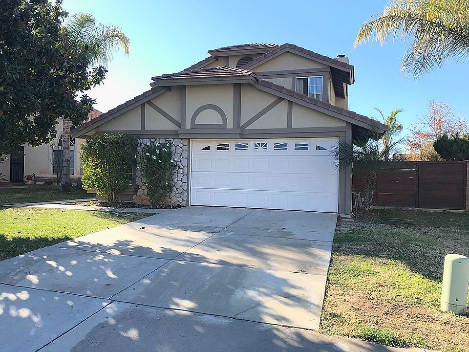 1st image of 27715 Avenida Halago
