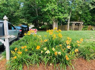 706 E Silverleaf St, Greer, SC 29650