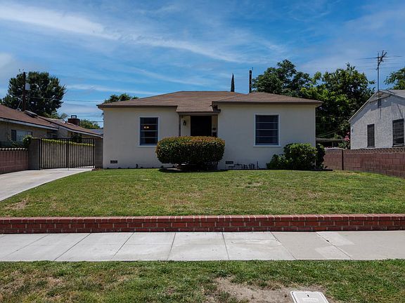 2nd image of 909 N Orchard Dr