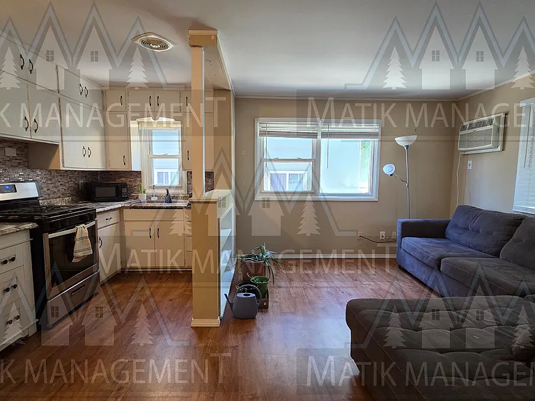 1217 4 1/2 St NW #3 — Photo 9