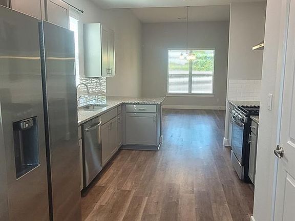 5th image of 13083 Clearview Dr