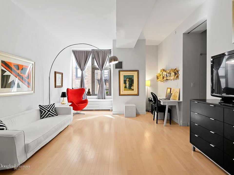 1st image of 650 6th Ave APT 4N