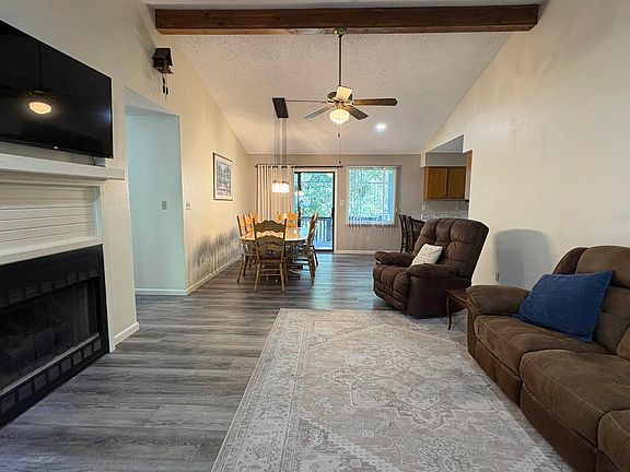 5th image of 7 Minentonka Dr