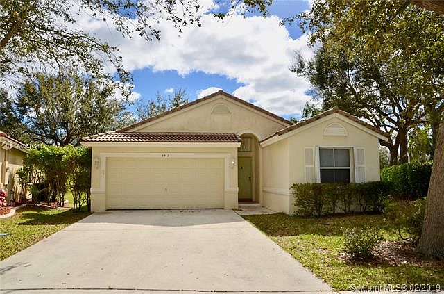 1st image of 4912 NW 54th Ave