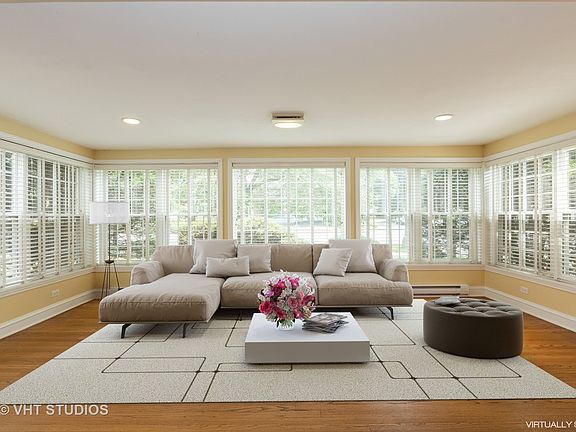 3rd image of 5954 N Knox Ave