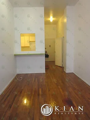 Rented by Kian Realty | media 20