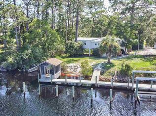 295 River Rd, Carrabelle, FL 32322