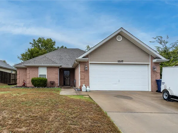 1207 E Ken Leach, Siloam Springs, AR 72761