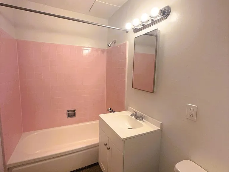 1746 Kidder Ave — Photo 13
