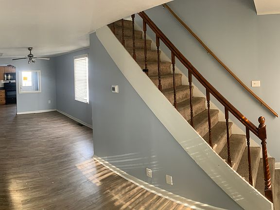 4th image of 106 Franklin St