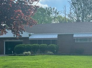2129 Garden Dr, Wickliffe, OH 44092