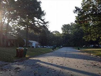 2nd image of 2228 Colston St