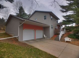 4521 Forest Valley Rd, Wausau, WI 54403